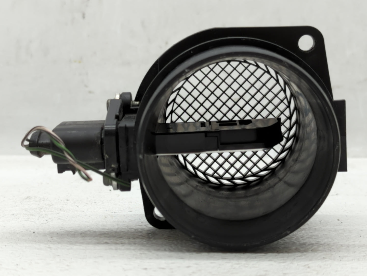2009-2017 Volkswagen Cc Mass Air Flow Meter Maf 557194 - Oemusedautoparts1.com