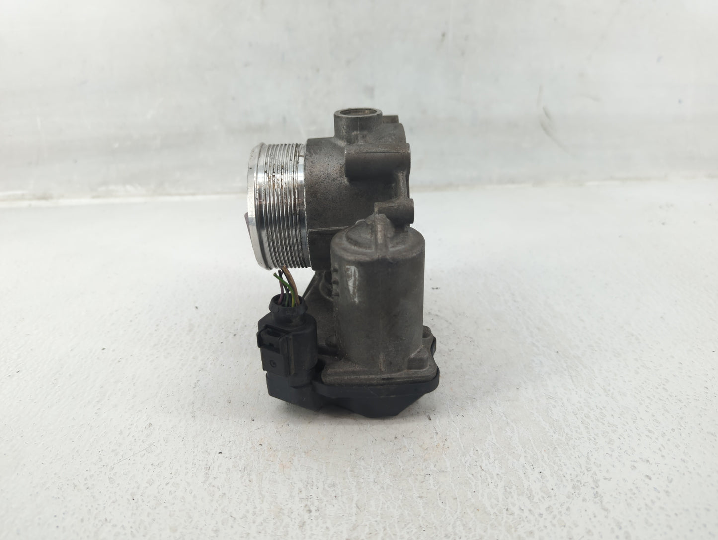 2009-2017 Volkswagen Cc Throttle Body P/N:06F 133 062 Q Fits OEM Used Auto Parts - Oemusedautoparts1.com
