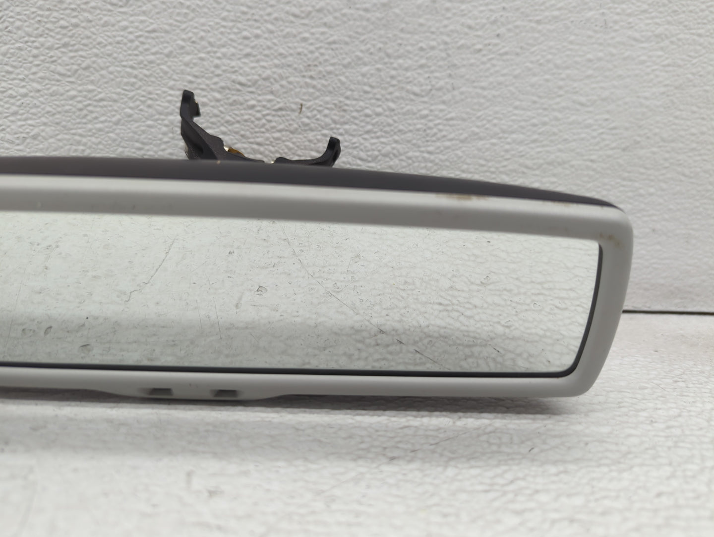 2009-2012 Volkswagen Cc Interior Rear View Mirror Replacement OEM P/N:E11026141 Fits OEM Used Auto Parts - Oemusedautoparts1