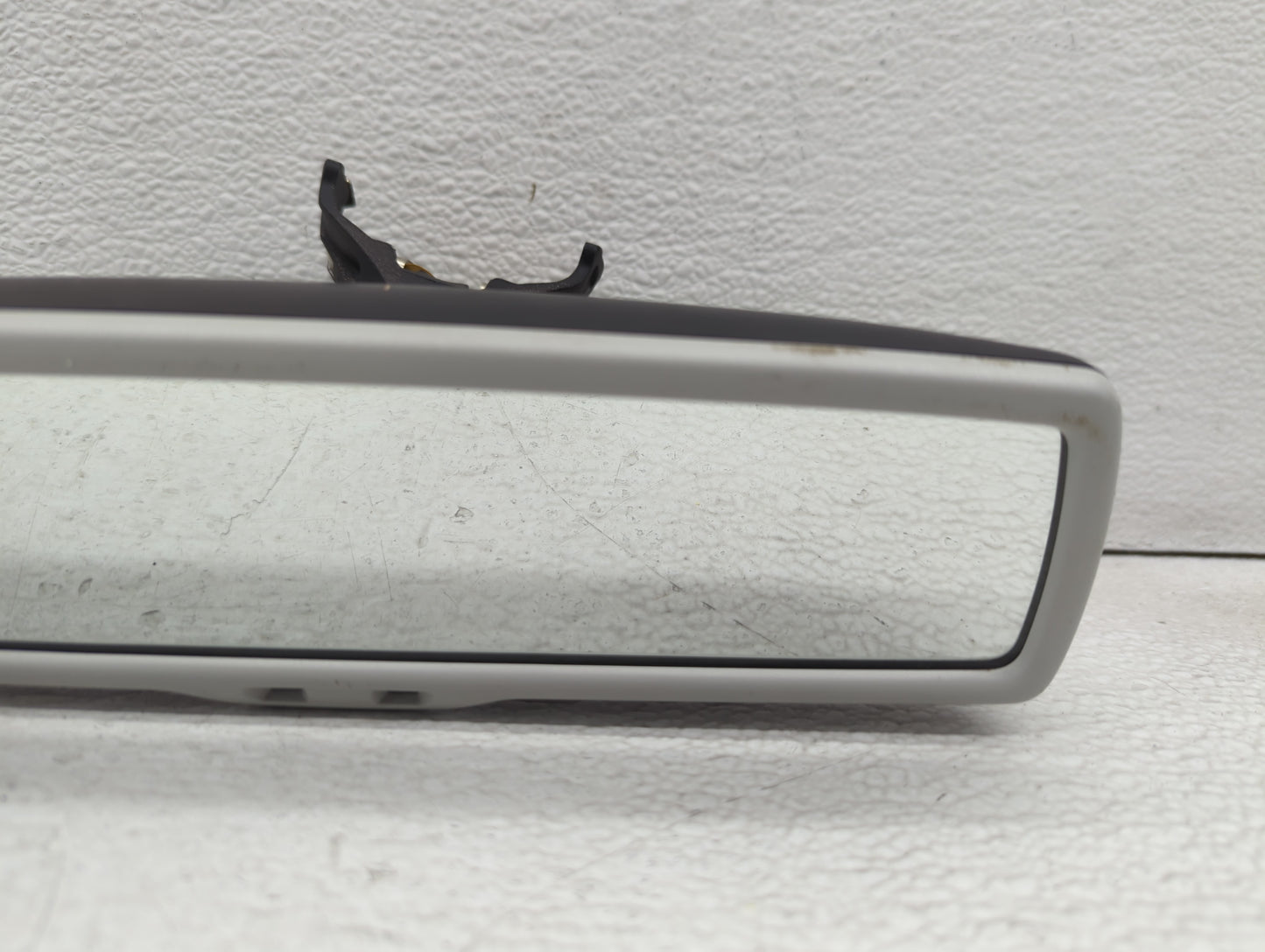 2009-2012 Volkswagen Cc Interior Rear View Mirror Replacement OEM P/N:E11026141 Fits OEM Used Auto Parts - Oemusedautoparts1