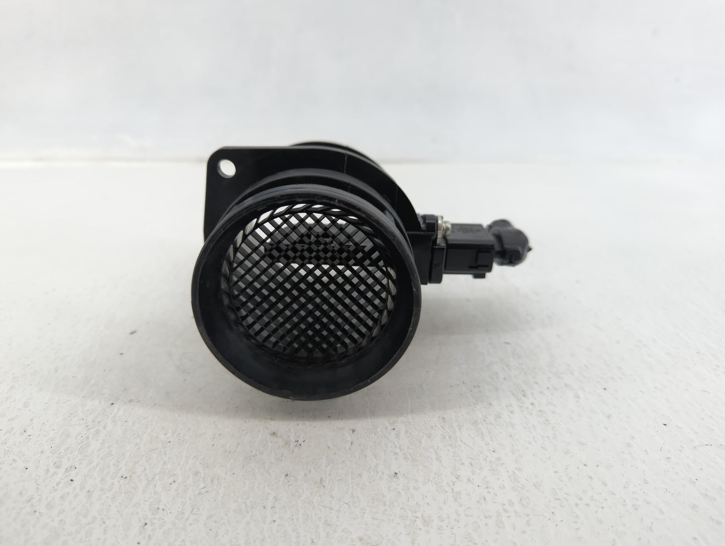 2009-2017 Volkswagen Cc Mass Air Flow Meter Maf 584570 - Oemusedautoparts1.com