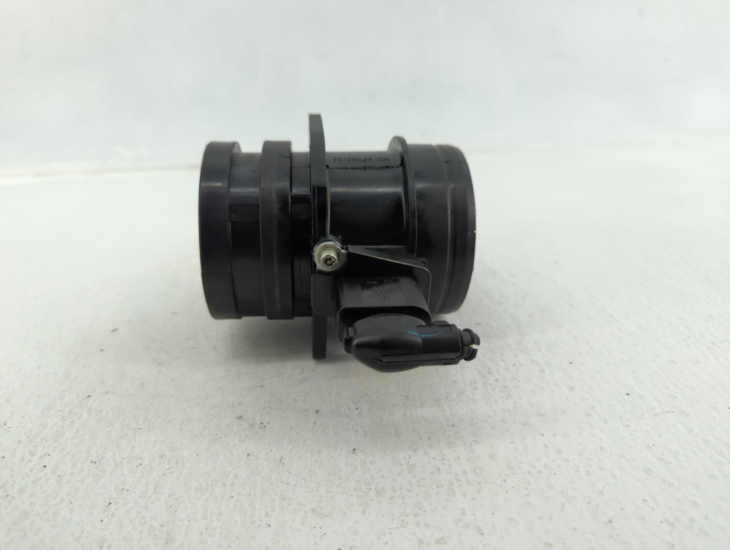 2009-2017 Volkswagen Cc Mass Air Flow Meter Maf 584570 - Oemusedautoparts1.com