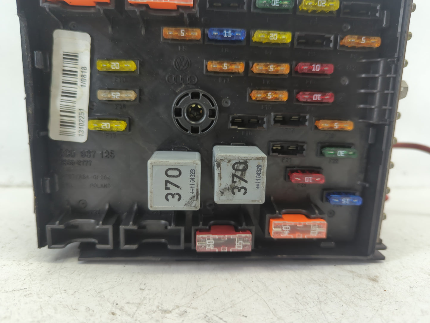 2009-2012 Volkswagen Cc Fusebox Fuse Box Panel Relay Module P/N:6359-2777 3C0 937 125 Fits Fits 2009 2010 2011 2012 OEM Used