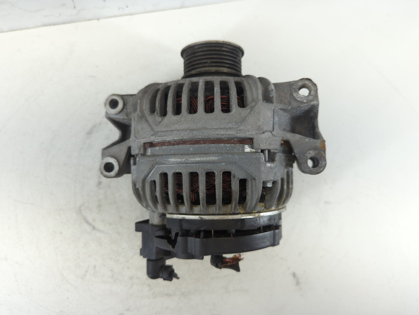 2009-2017 Volkswagen Cc Alternator Replacement Generator Charging Assembly Engine OEM P/N:06B 903 016AB Fits OEM Used Auto P