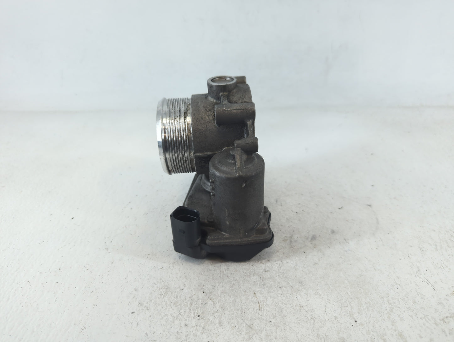 2009-2017 Volkswagen Cc Throttle Body P/N:06F 133 062 Q Fits OEM Used Auto Parts - Oemusedautoparts1.com
