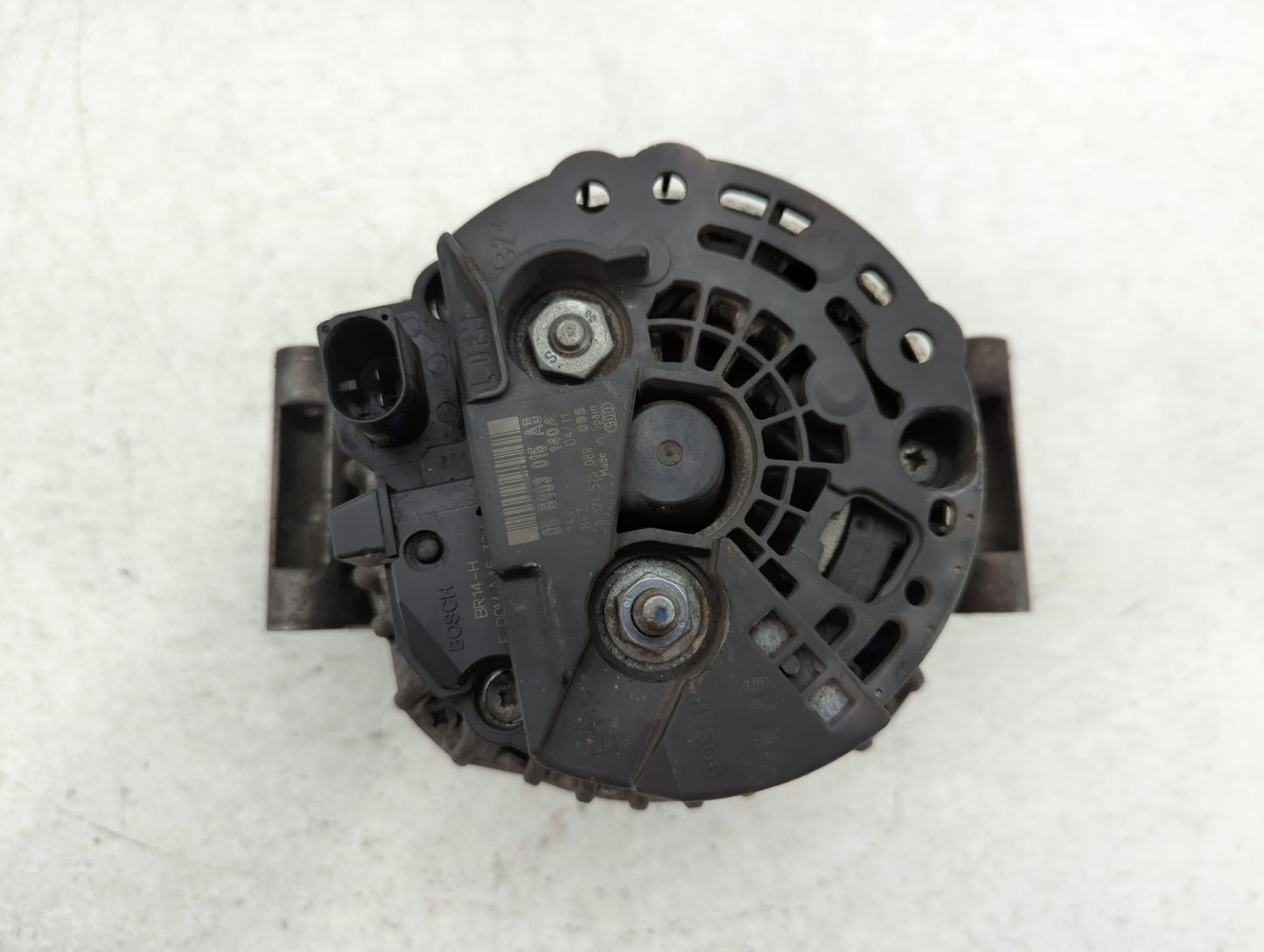 2009-2017 Volkswagen Cc Alternator Replacement Generator Charging Assembly Engine OEM P/N:06 B903 016 AB Fits OEM Used Auto 