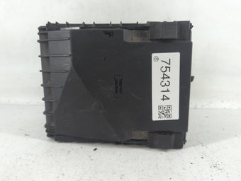 compare product 2009-2012 Volkswagen Cc Fusebox Fuse Box Panel Relay Module P/N:6359-2777 3C0 937 125 Fits Fits 2009 2010 2011 2012 OEM Used Auto Parts