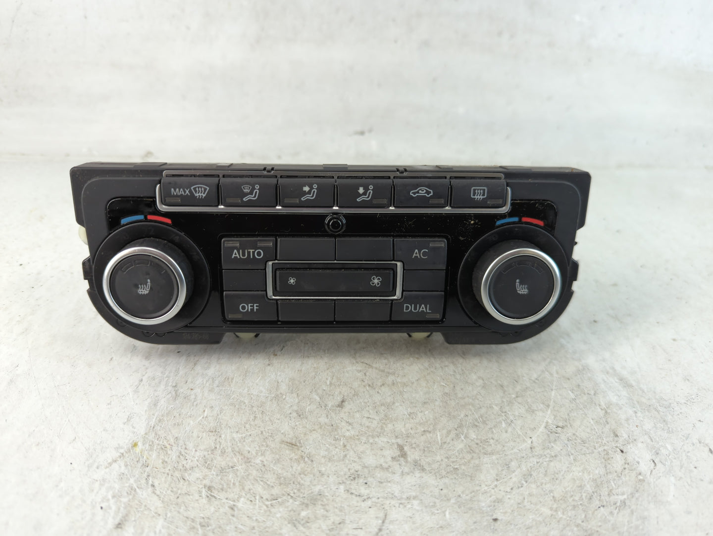 2011-2012 Volkswagen Cc Climate Control Module Temperature AC/Heater Replacement P/N:5K0 907 044 EG Fits Fits 2009 2010 2011