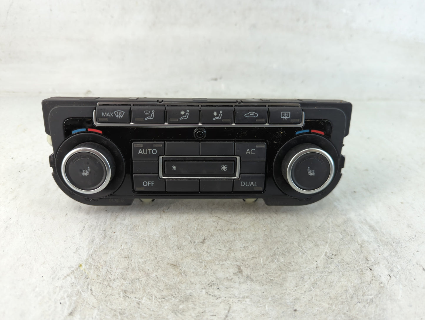 2011-2012 Volkswagen Cc Climate Control Module Temperature AC/Heater Replacement P/N:5K0 907 044 EG Fits Fits 2009 2010 2011