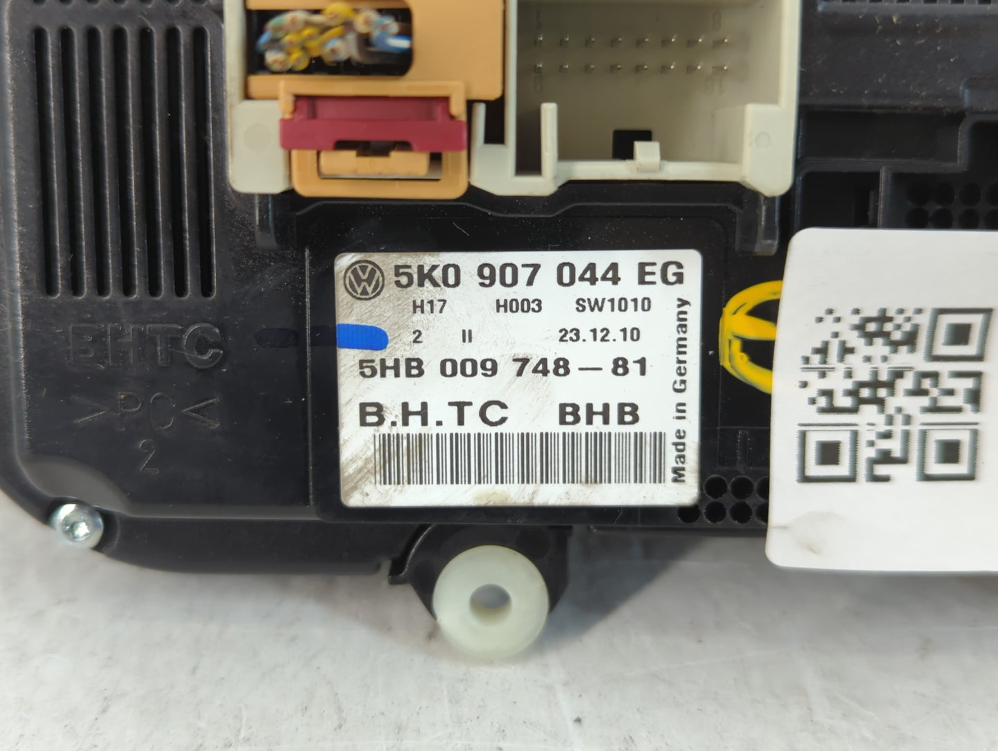 2011-2012 Volkswagen Cc Climate Control Module Temperature AC/Heater Replacement P/N:5K0 907 044 EG Fits Fits 2009 2010 2011