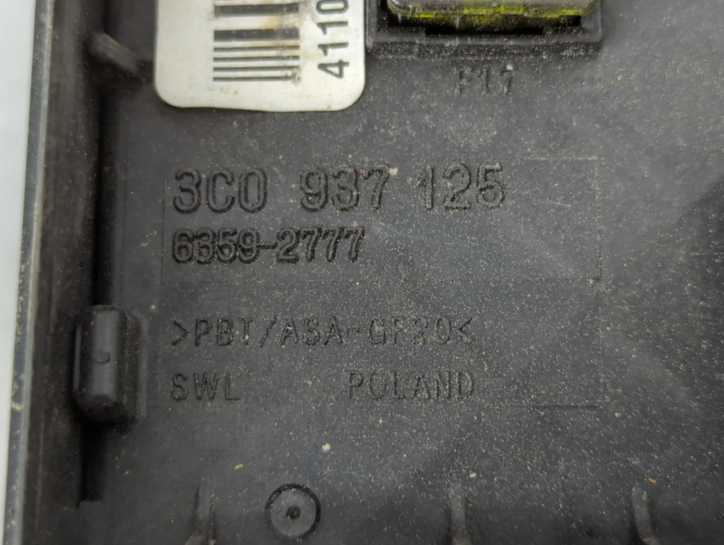 2009-2012 Volkswagen Cc Fusebox Fuse Box Panel Relay Module P/N:3C0 937 125 Fits Fits 2009 2010 2011 2012 OEM Used Auto Part