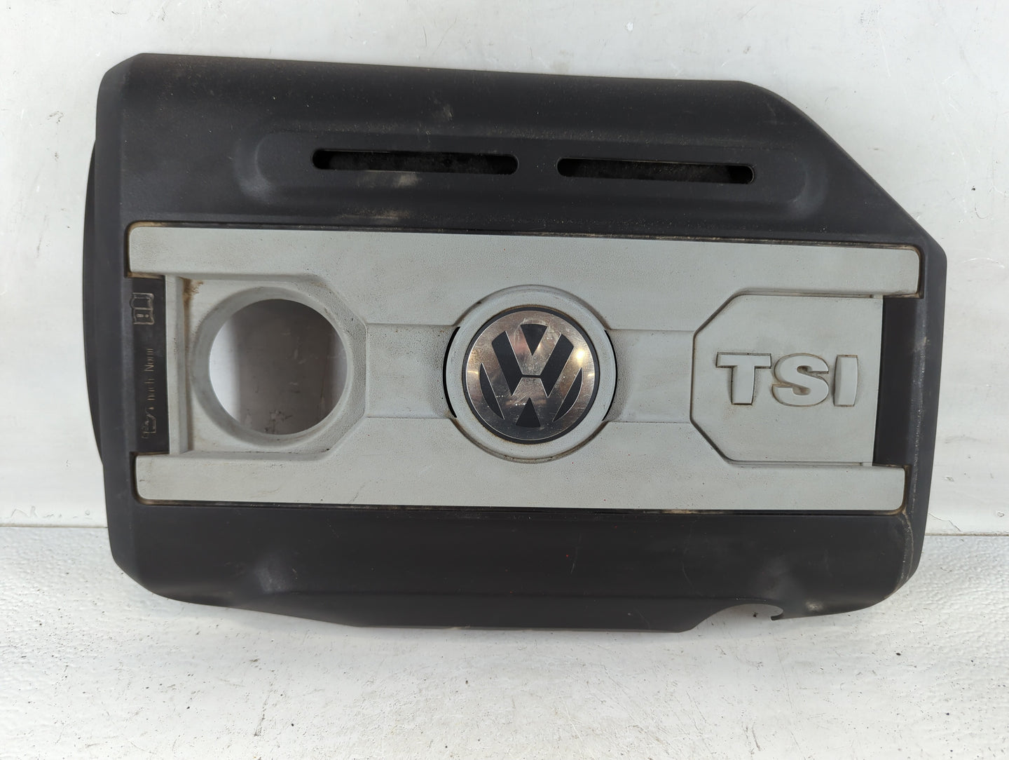 2012 Volkswagen Cc Engine Cover - Oemusedautoparts1.com
