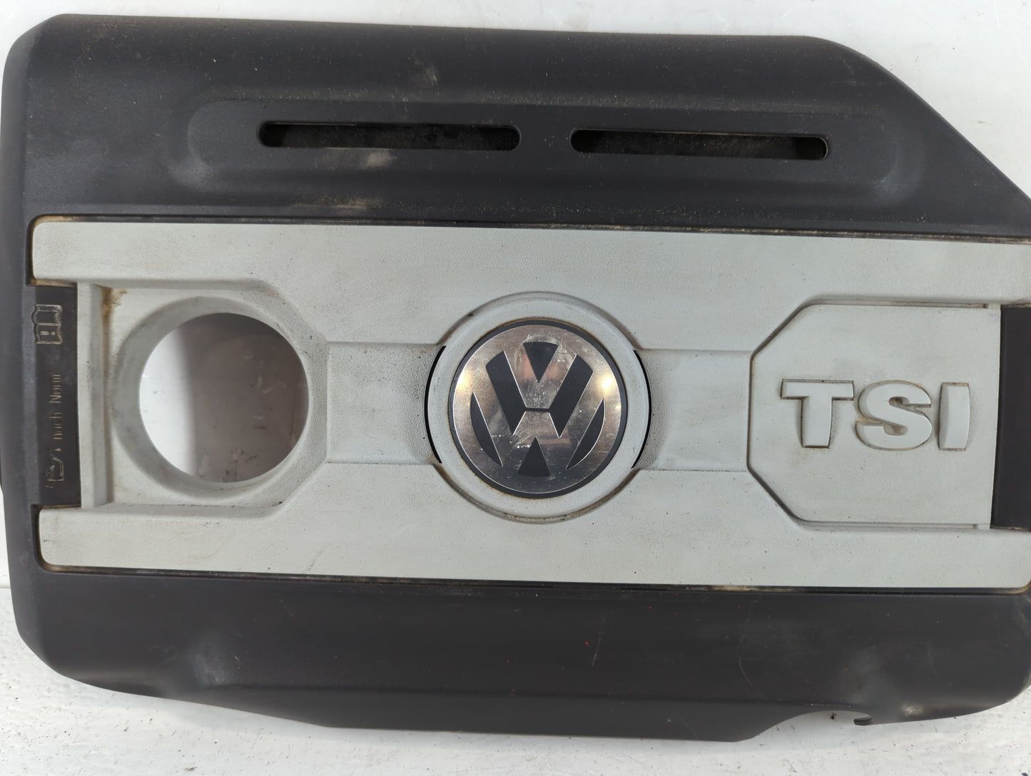 2012 Volkswagen Cc Engine Cover - Oemusedautoparts1.com