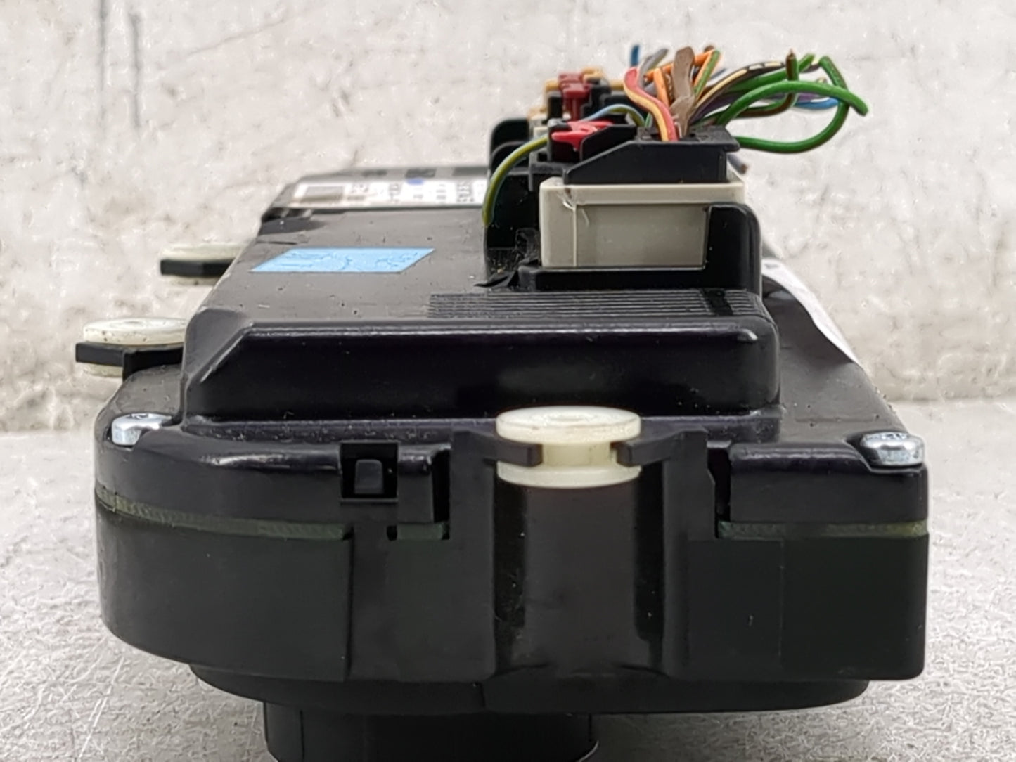 2012-2014 Volkswagen Eos Climate Control Module Temperature AC/Heater Replacement P/N:5K0907044EG 5HB009748-81 Fits OEM Used