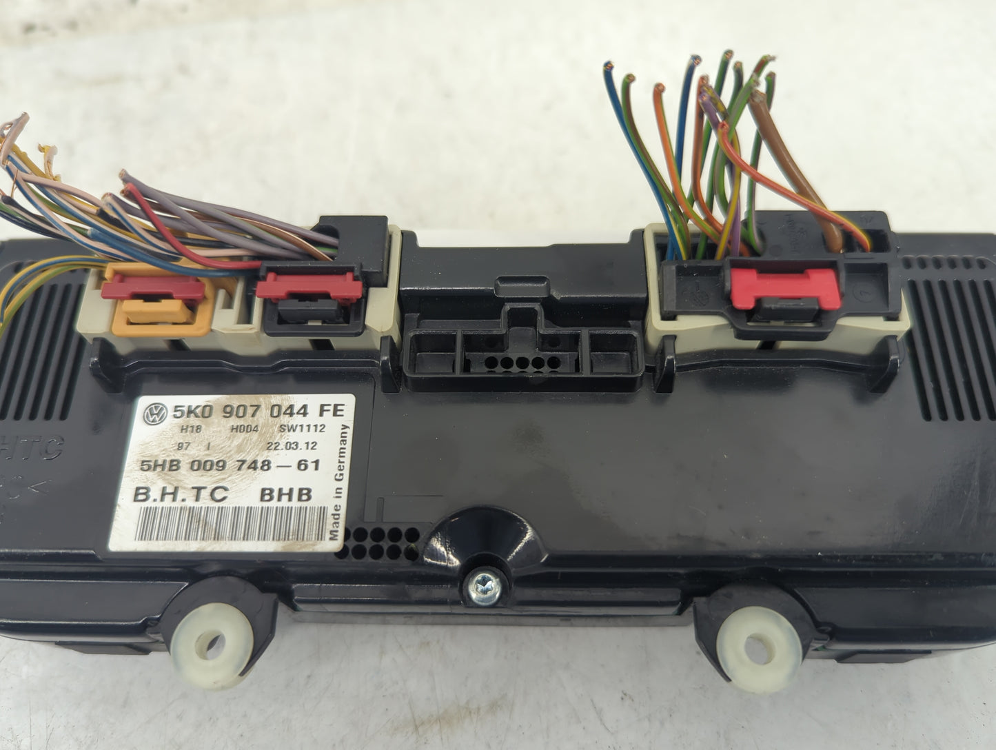 2012-2014 Volkswagen Eos Climate Control Module Temperature AC/Heater Replacement P/N:5K0907044FE 5HB009748-61 Fits OEM Used