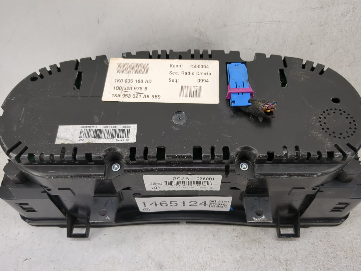 2010-2011 Volkswagen Eos Instrument Cluster Speedometer Gauges P/N:1K0035180AD 1Q0920975B Miles: Fits Fits 2010 2011 OEM Use