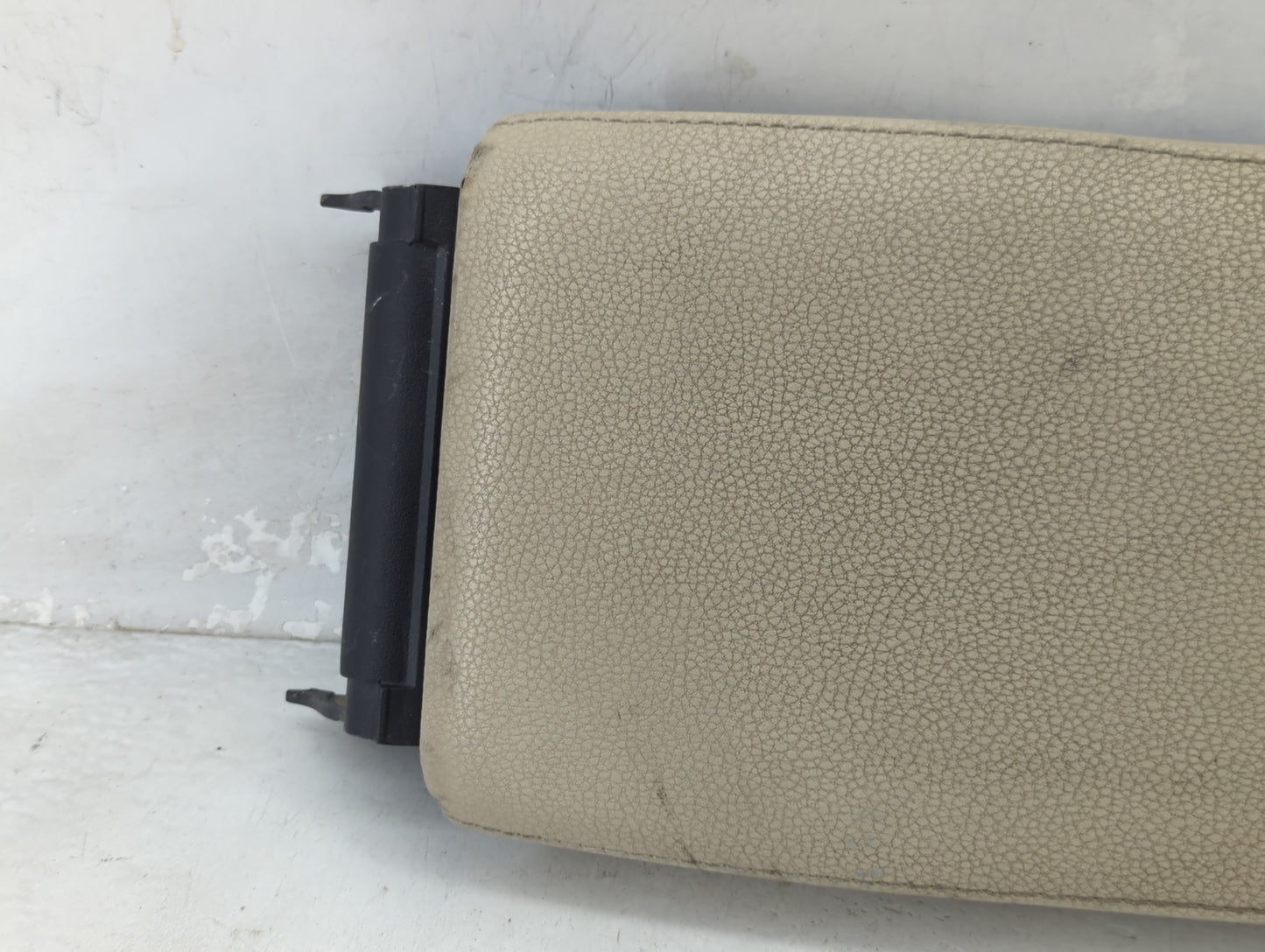 2012 Volkswagen Eos Center Console Armrest Cover Lid Fits OEM Used Auto Parts - Oemusedautoparts1.com