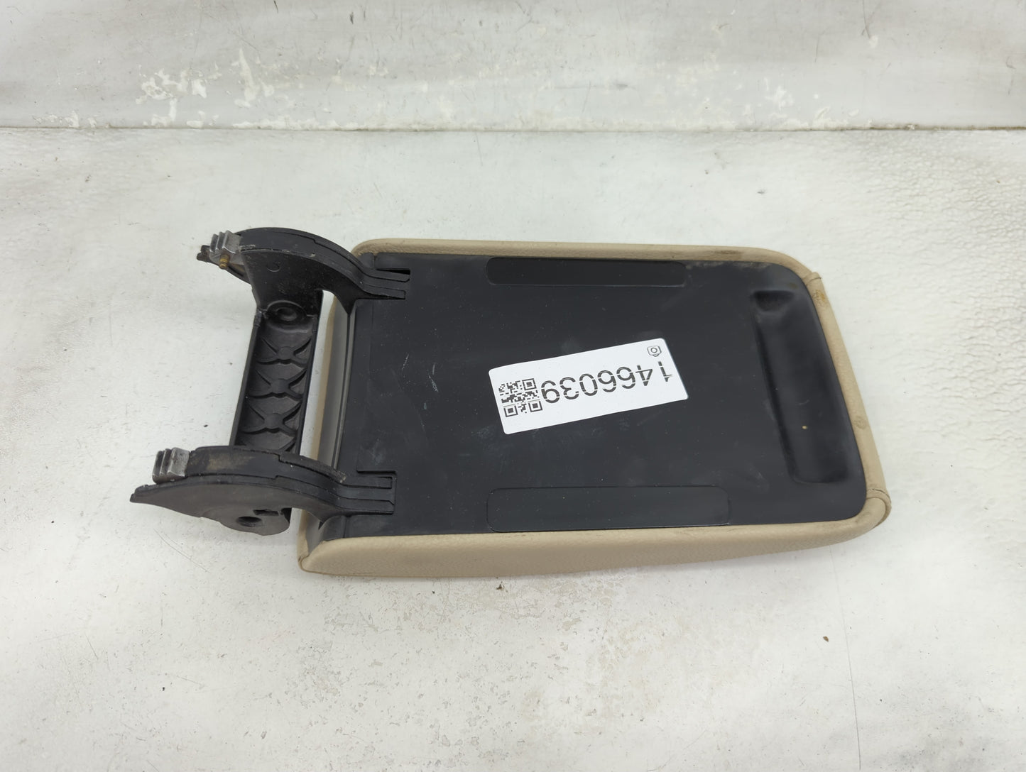 2012 Volkswagen Eos Center Console Armrest Cover Lid Fits OEM Used Auto Parts - Oemusedautoparts1.com