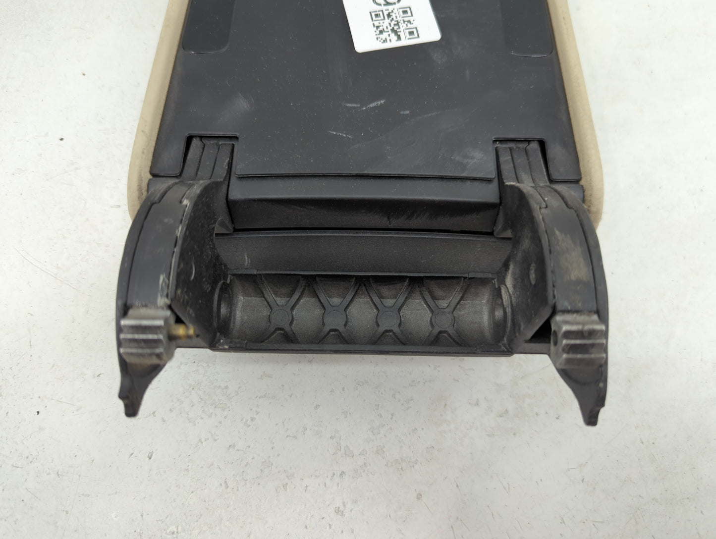 2012 Volkswagen Eos Center Console Armrest Cover Lid Fits OEM Used Auto Parts - Oemusedautoparts1.com