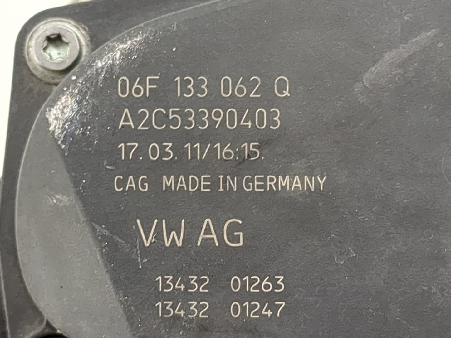 2007-2016 Volkswagen Eos Throttle Body P/N:06F133062Q A2C53390403 Fits OEM Used Auto Parts - Oemusedautoparts1.com