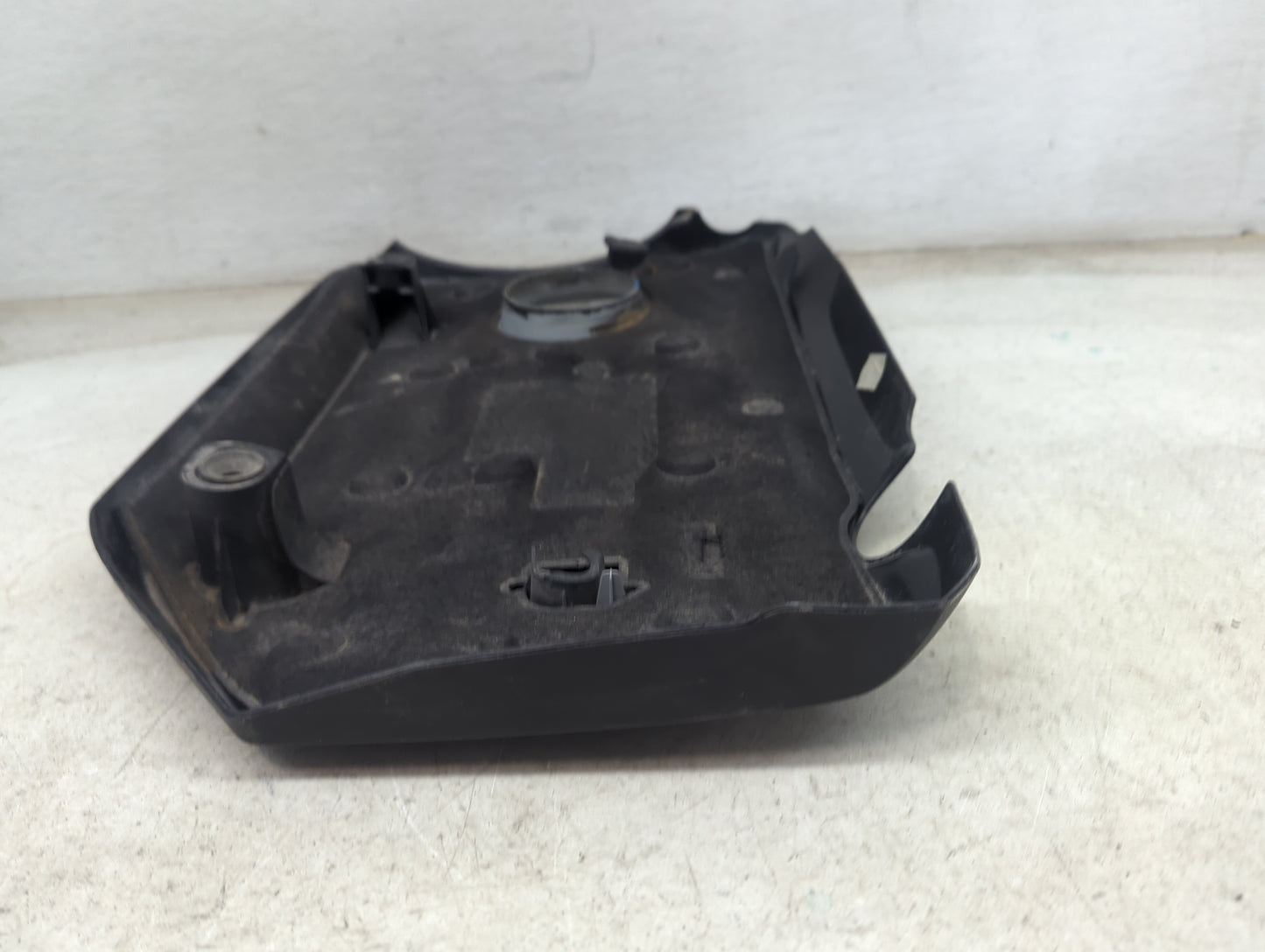 2012 Volkswagen Eos Engine Cover - Oemusedautoparts1.com