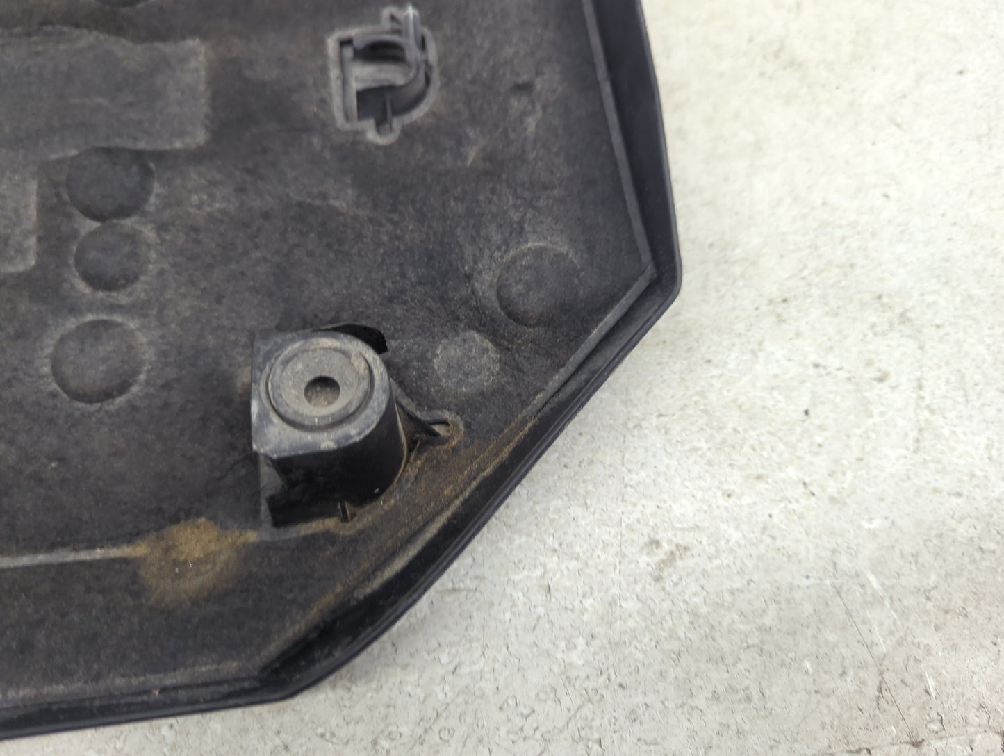2012 Volkswagen Eos Engine Cover - Oemusedautoparts1.com