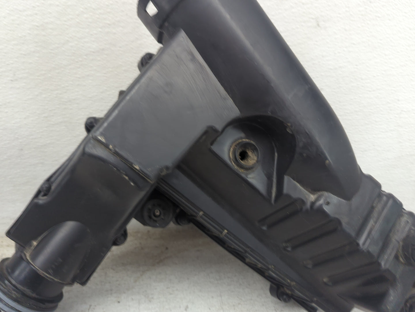 2009-2016 Volkswagen Eos Air Cleaner Intake-duct Hose Tube - Oemusedautoparts1.com