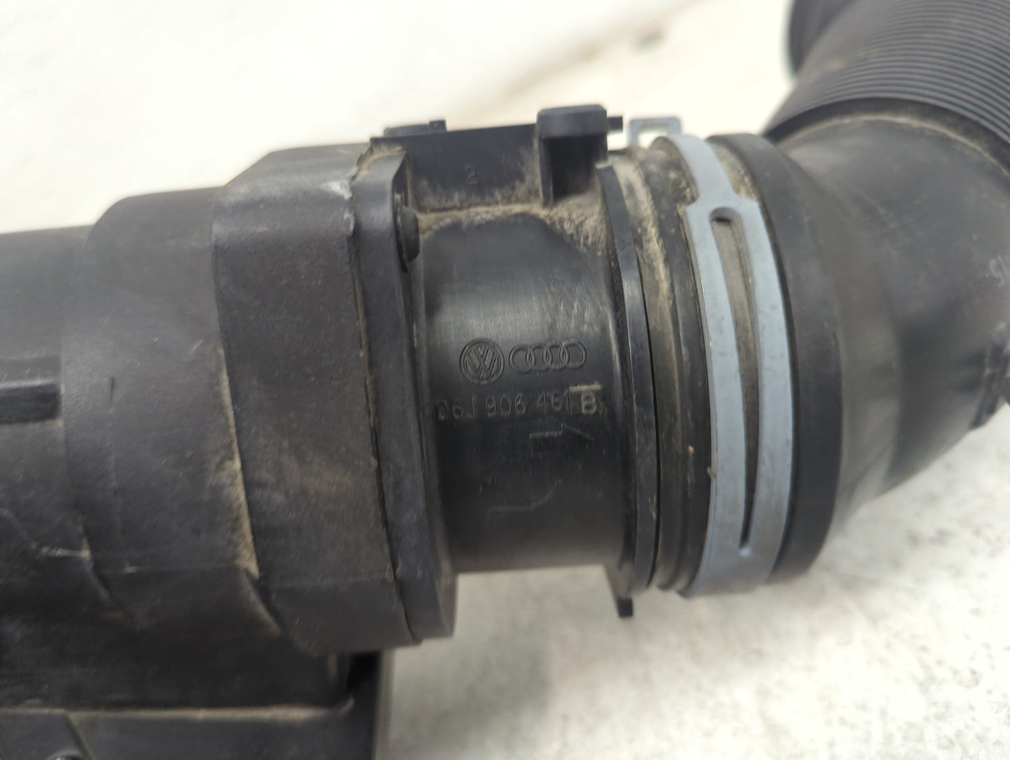 2009-2016 Volkswagen Eos Air Cleaner Intake-duct Hose Tube - Oemusedautoparts1.com