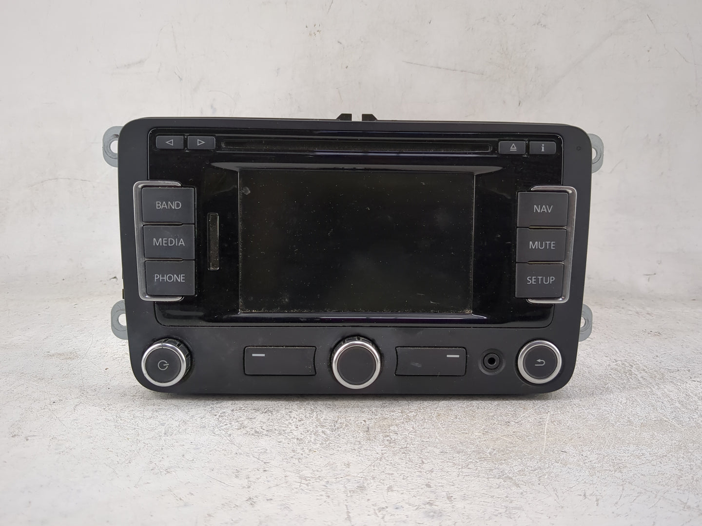 2012-2013 Volkswagen Eos Radio AM FM Cd Player Receiver Replacement P/N:1K0035180AF 1K0035274B Fits OEM Used Auto Parts - Oe