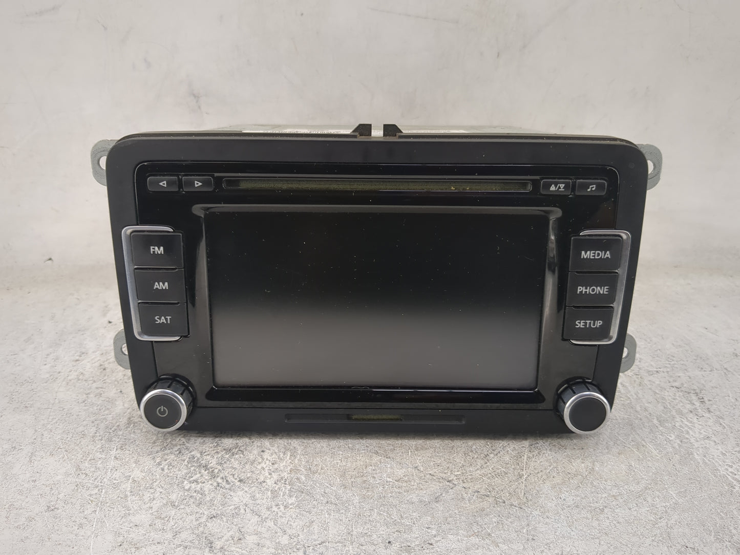 2012-2013 Volkswagen Eos Radio AM FM Cd Player Receiver Replacement P/N:1K0035180AE 28321516 Fits OEM Used Auto Parts - Oemu