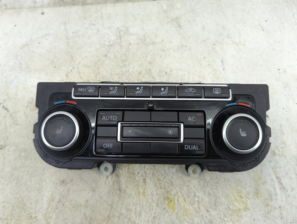 2009-2010 Volkswagen Eos Climate Control Module Temperature AC/Heater Replacement P/N:5K0907044FS 5HB009748-87 Fits OEM Used