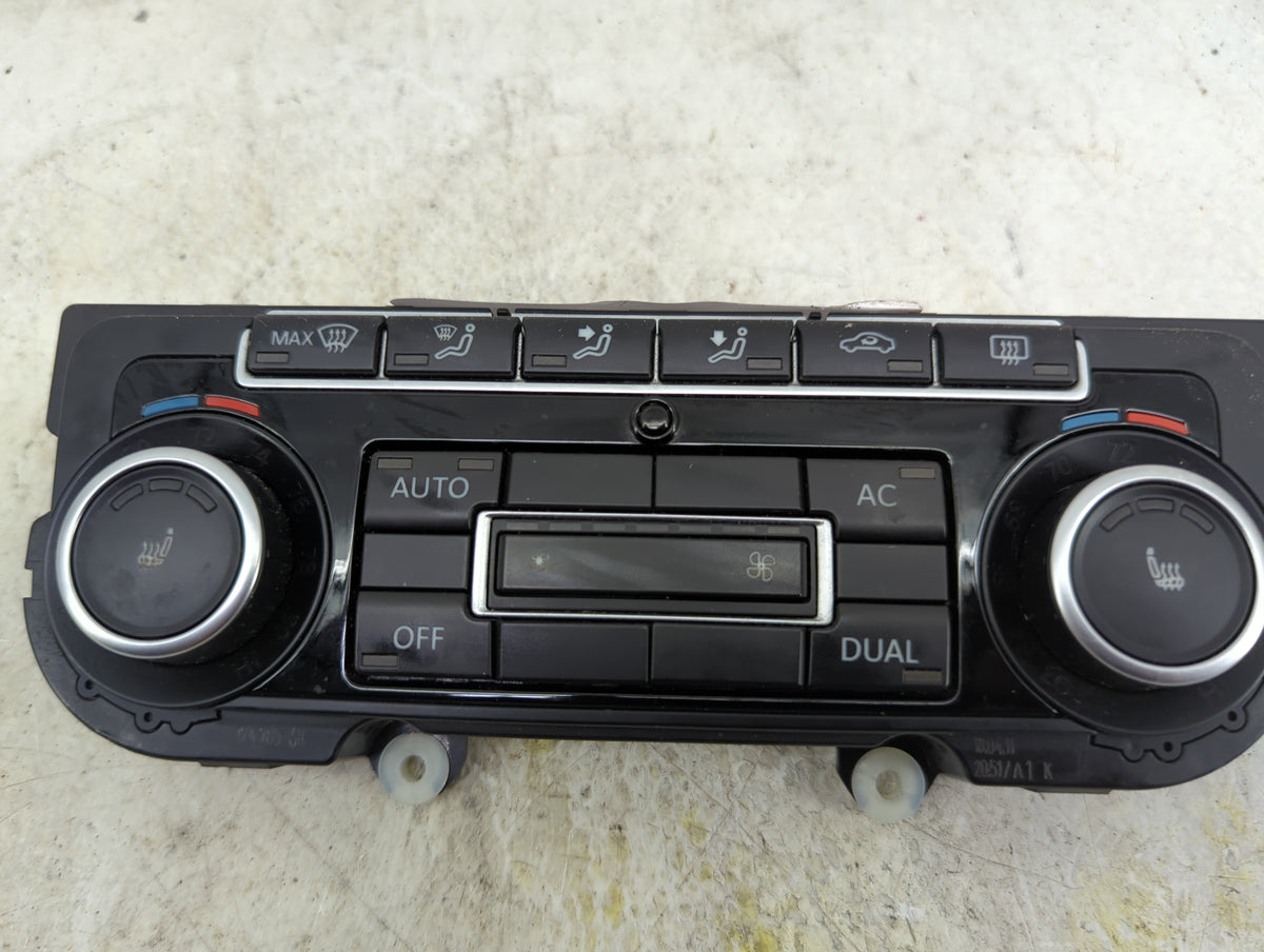 2009-2010 Volkswagen Eos Climate Control Module Temperature AC/Heater Replacement P/N:5K0907044FS 5HB009748-87 Fits OEM Used