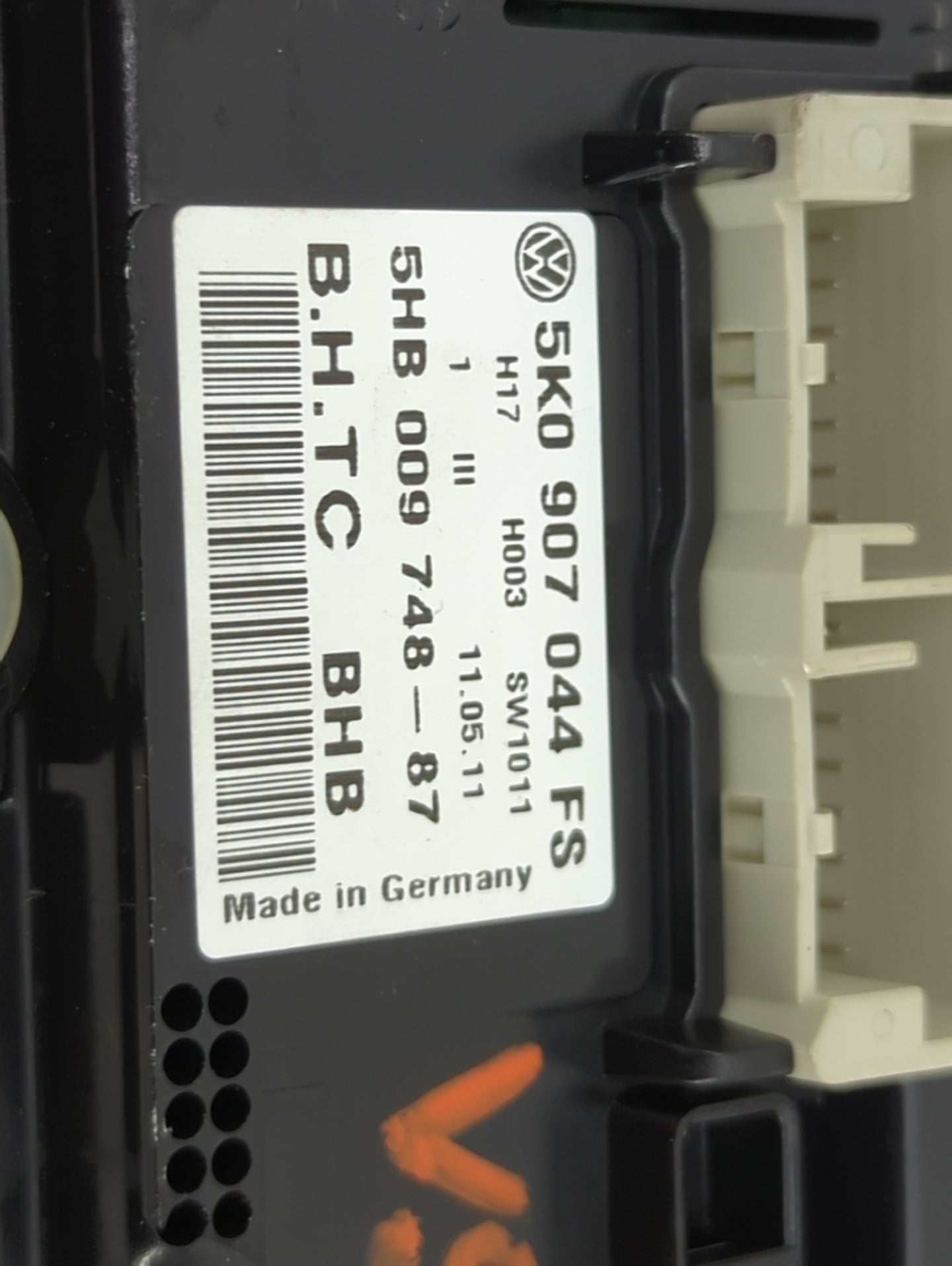 2009-2010 Volkswagen Eos Climate Control Module Temperature AC/Heater Replacement P/N:5K0907044FS 5HB009748-87 Fits OEM Used