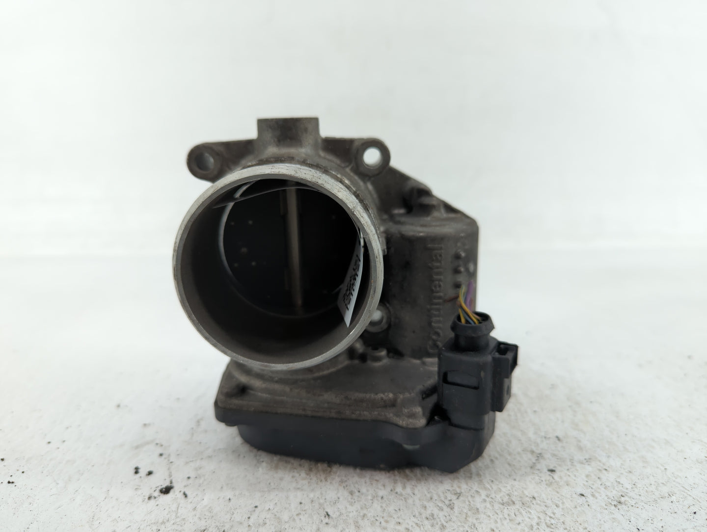2007-2016 Volkswagen Eos Throttle Body P/N:06F 133 062 Q 06F 133 062 J Fits OEM Used Auto Parts - Oemusedautoparts1.com