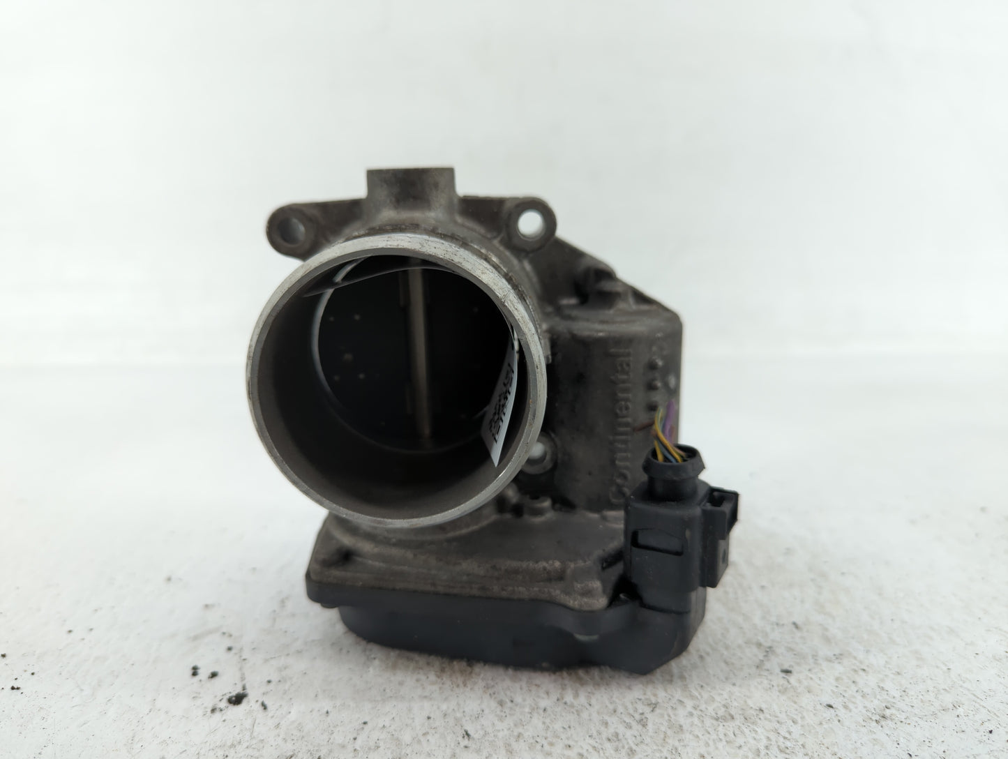 2007-2016 Volkswagen Eos Throttle Body P/N:06F 133 062 Q 06F 133 062 J Fits OEM Used Auto Parts - Oemusedautoparts1.com