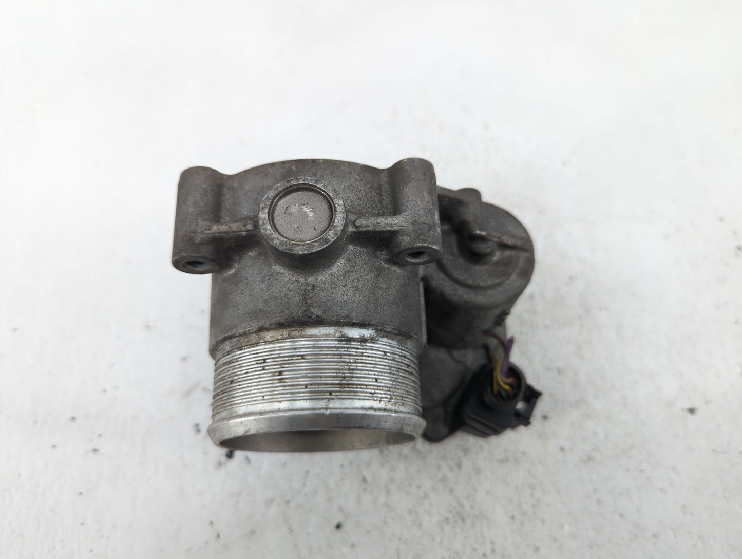 2007-2016 Volkswagen Eos Throttle Body P/N:06F 133 062 Q 06F 133 062 J Fits OEM Used Auto Parts - Oemusedautoparts1.com