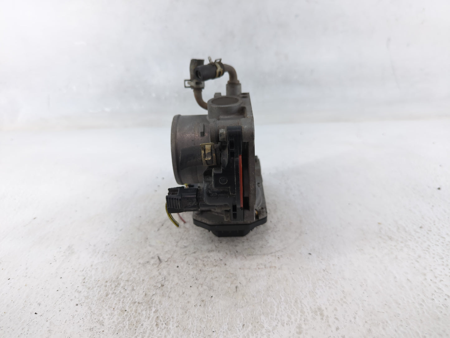 2007-2016 Volkswagen Eos Throttle Body P/N:U22553203956 Fits OEM Used Auto Parts - Oemusedautoparts1.com