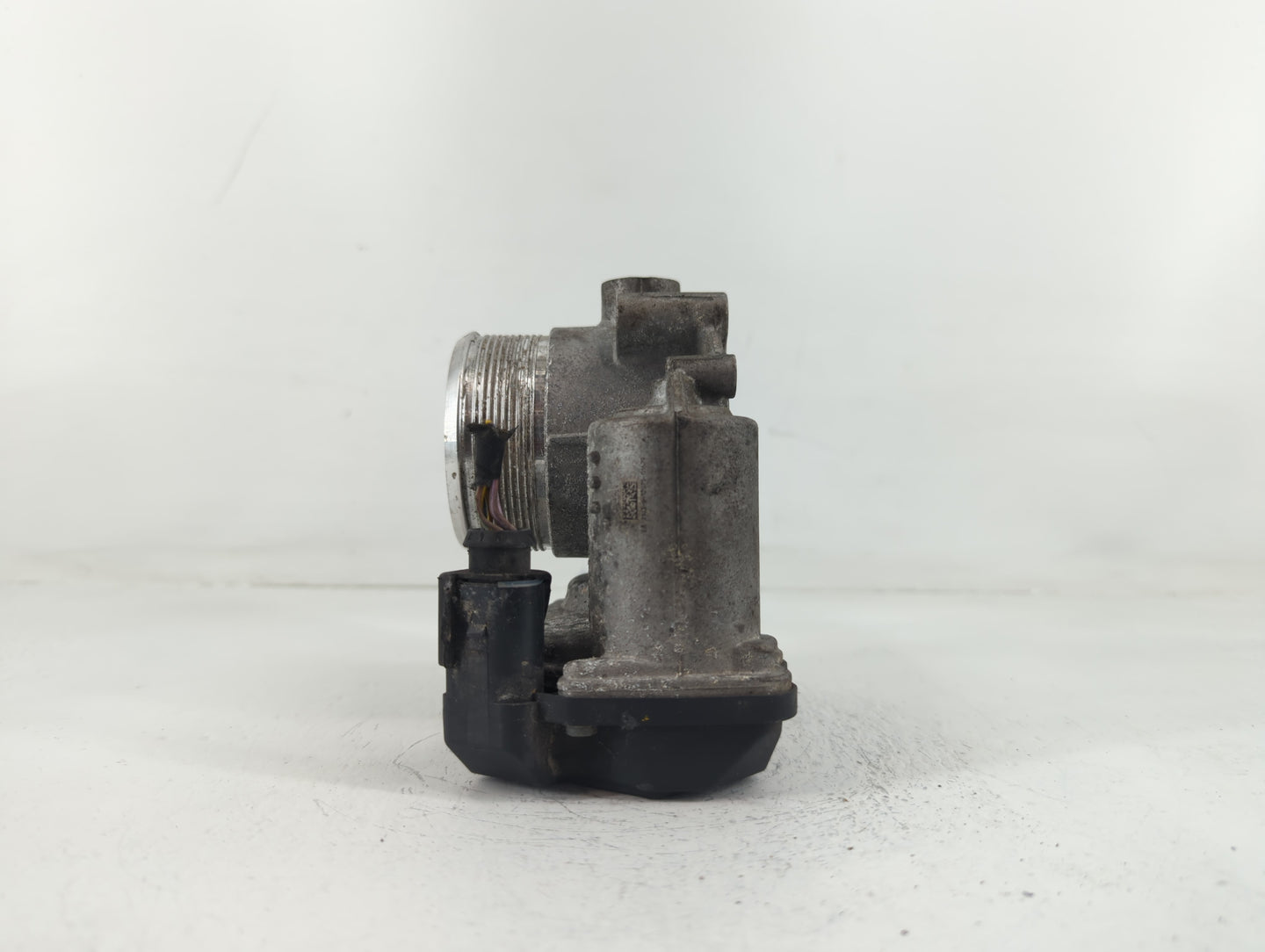 2007-2016 Volkswagen Eos Throttle Body P/N:06F 133 062 Q Fits OEM Used Auto Parts - Oemusedautoparts1.com