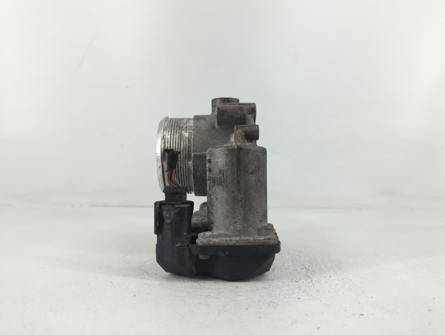 2007-2016 Volkswagen Eos Throttle Body P/N:06F 133 062 Q Fits OEM Used Auto Parts - Oemusedautoparts1.com