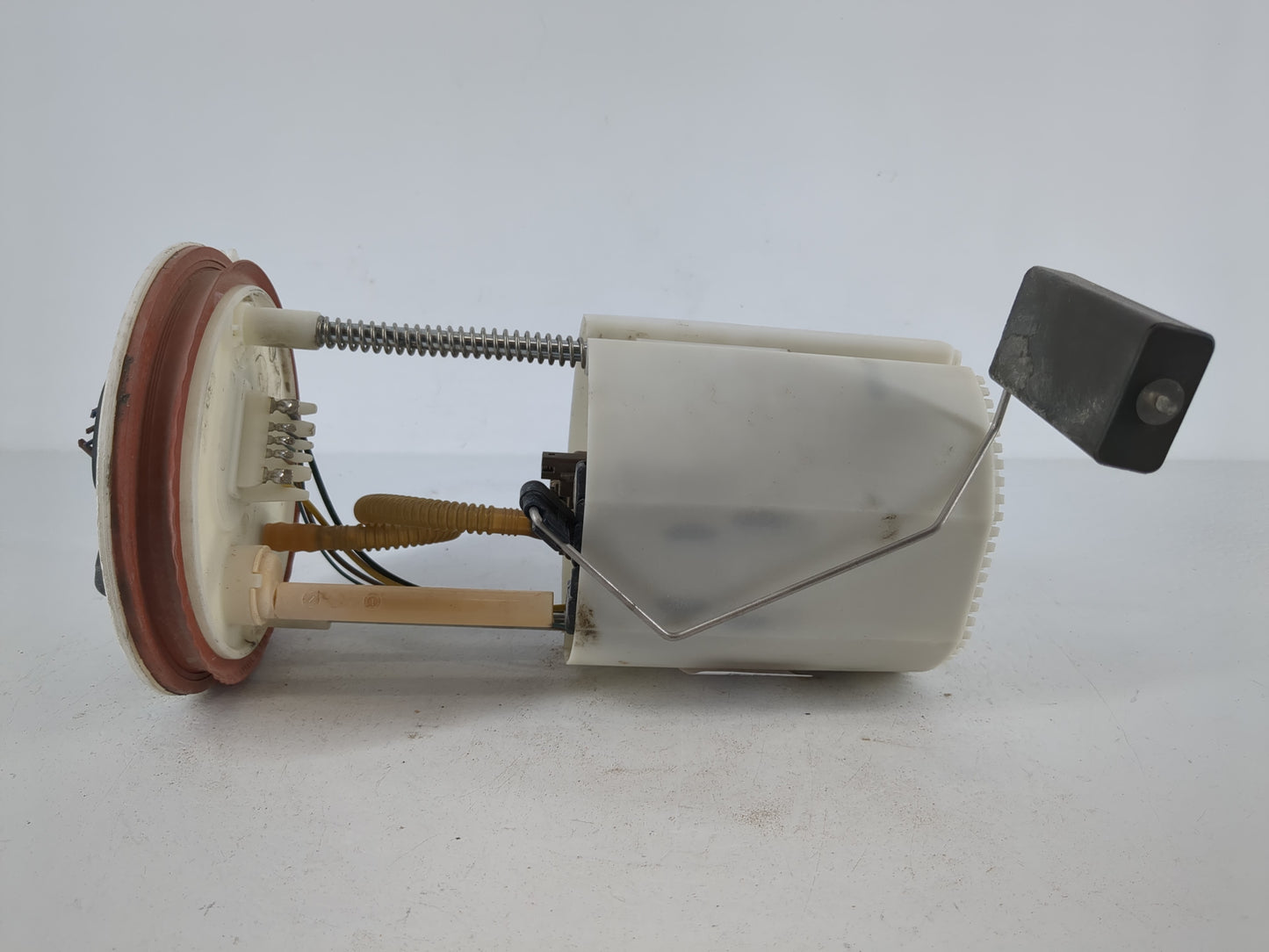 2010-2014 Volkswagen Golf Electrical Gas Fuel Pump Assembly - Oemusedautoparts1.com