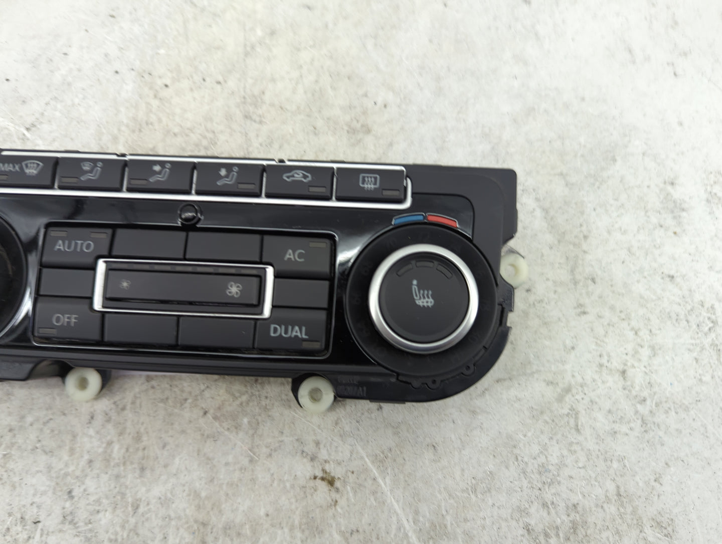 2012 Volkswagen Golf Climate Control Module Temperature AC/Heater Replacement P/N:5K0907044FE 5HB009748-61 Fits OEM Used Aut