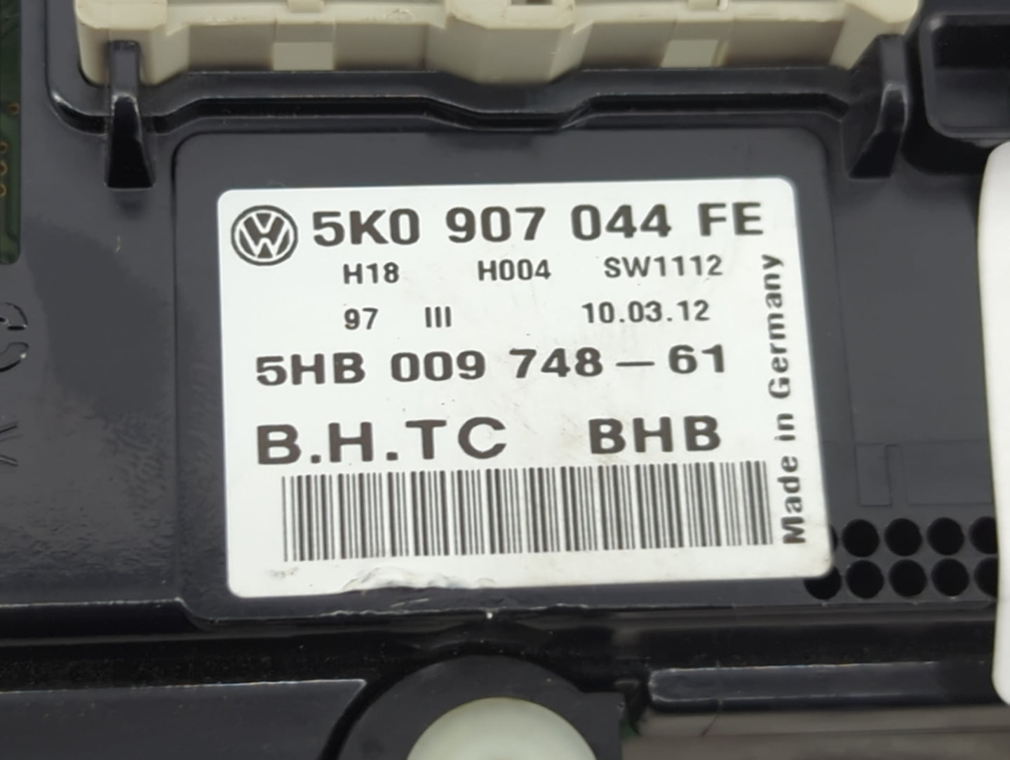 2012 Volkswagen Golf Climate Control Module Temperature AC/Heater Replacement P/N:5K0907044FE 5HB009748-61 Fits OEM Used Aut