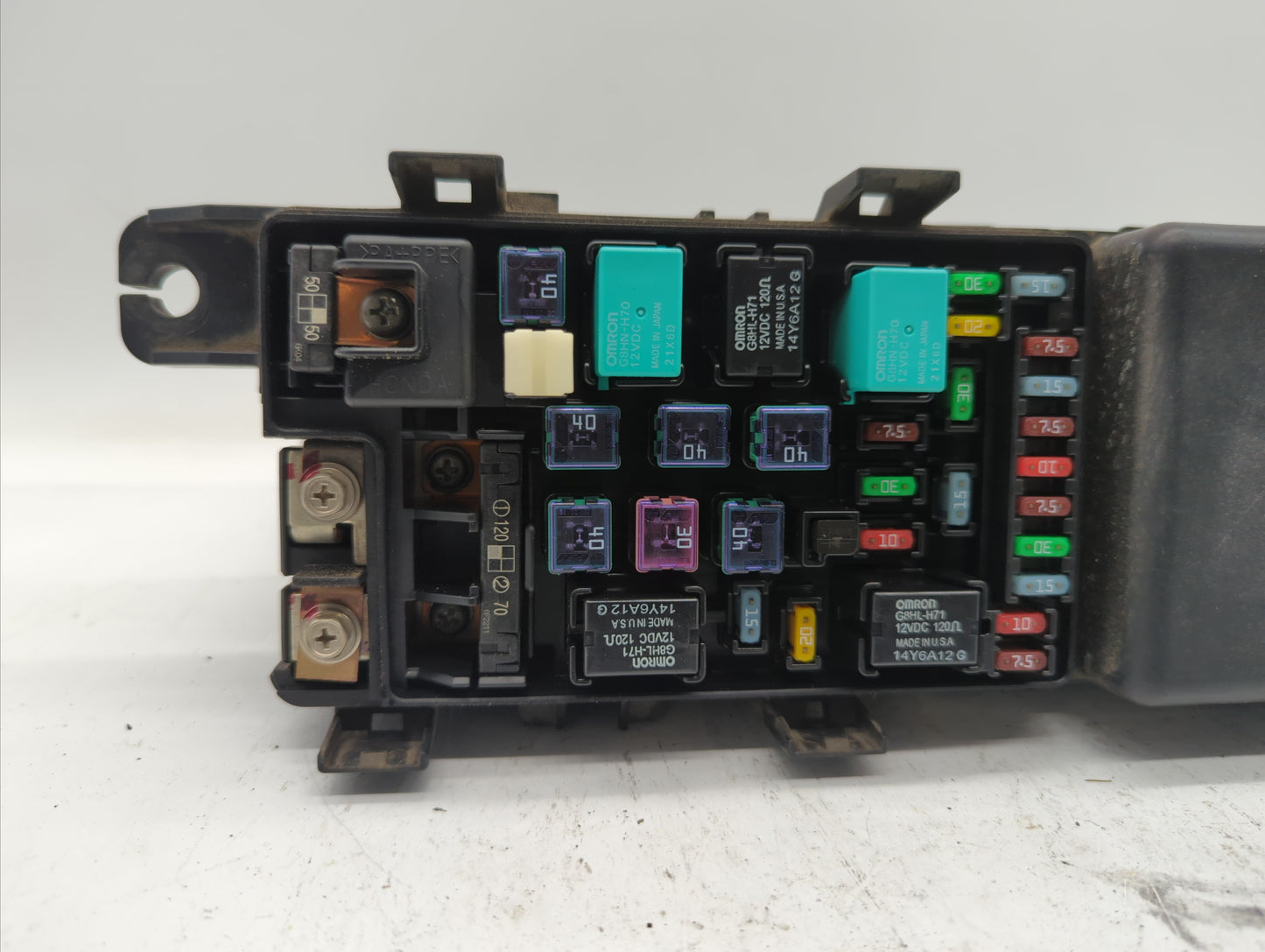 2000-2014 Volkswagen Golf Fusebox Fuse Box Panel Relay Module P/N:5C0.937.819L 43511594O Fits OEM Used Auto Parts - Oemuseda