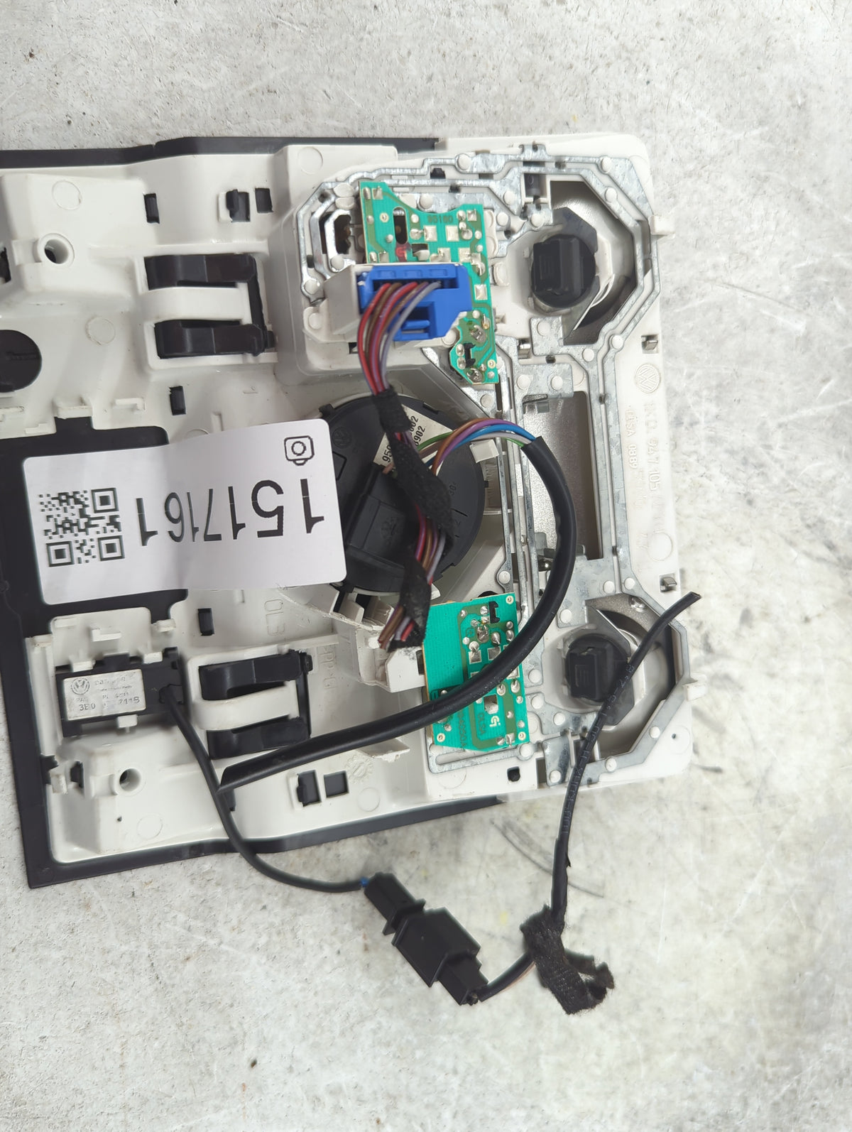 Volkswagen Golf Gti Overhead Roof Console Black - Oemusedautoparts1.com