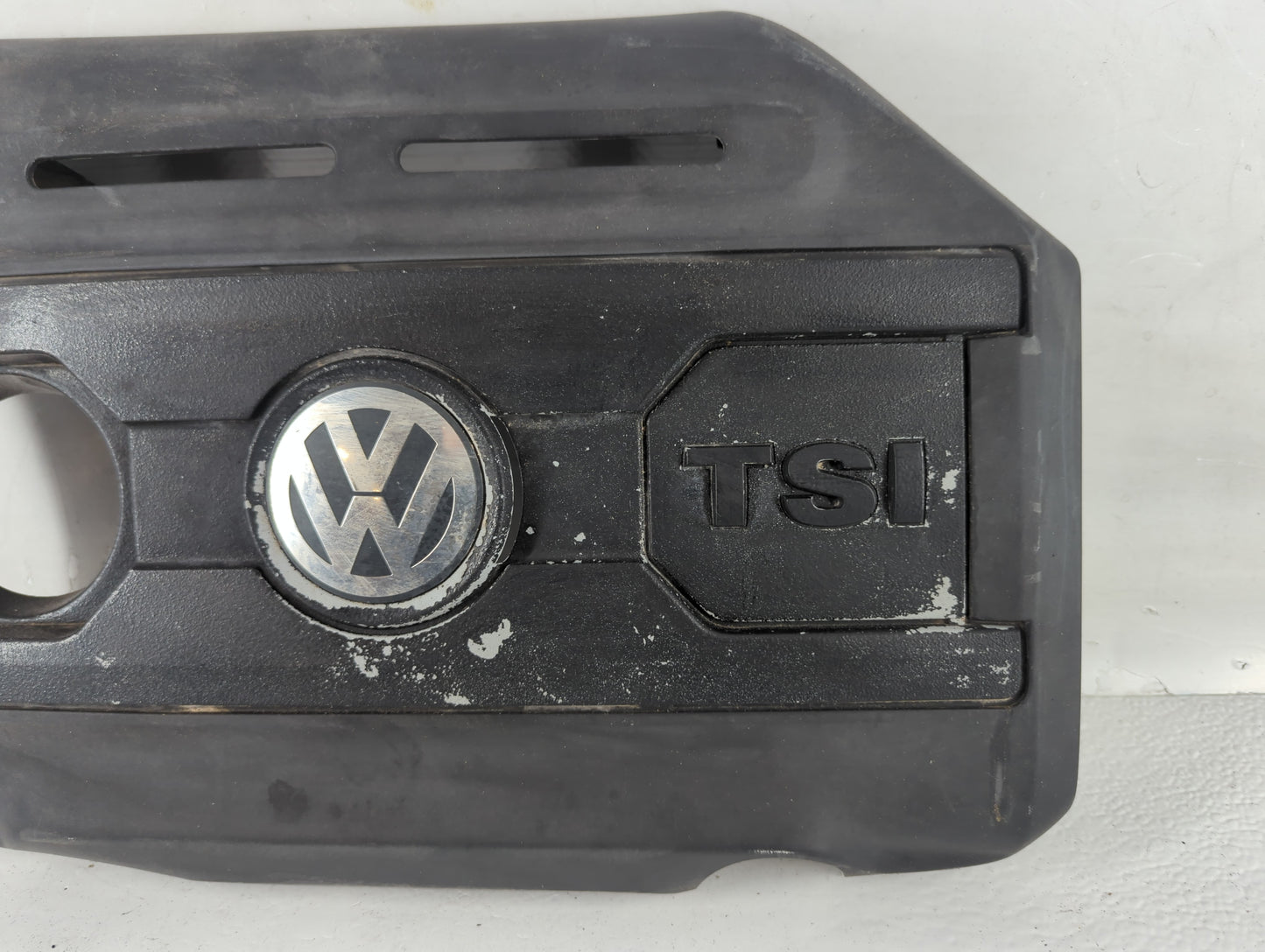 2012 Volkswagen Gti Engine Cover - Oemusedautoparts1.com