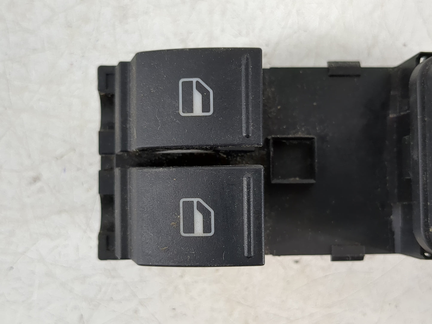 2005-2018 Volkswagen Jetta Master Power Window Switch Replacement Driver Side Left P/N:1K4 959 857 B Fits OEM Used Auto Part