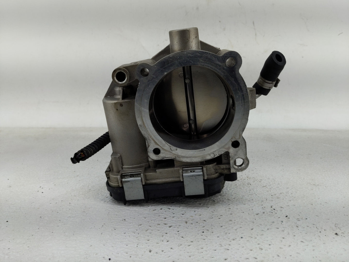 2006-2014 Volkswagen Jetta Throttle Body Fits Fits 2006 2007 2008 2009 2010 2011 2012 2013 2014 OEM Used Auto Parts - Oemuse