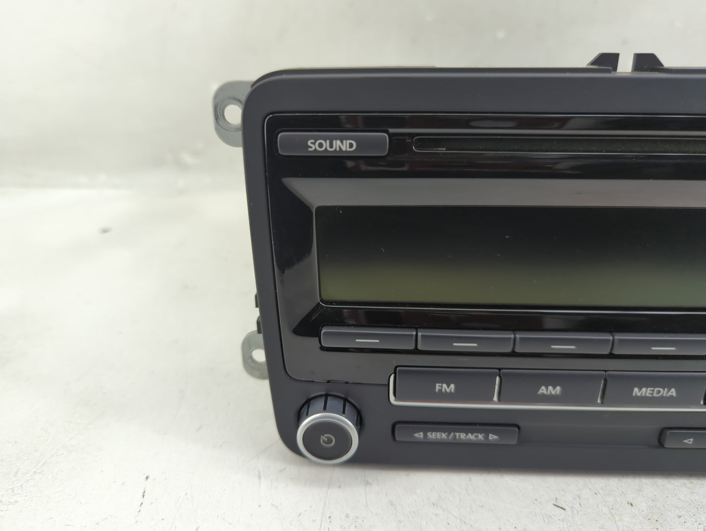2011-2014 Volkswagen Jetta Radio AM FM Cd Player Receiver Replacement P/N:1K0035164D Fits Fits 2011 2012 2013 2014 2015 2016