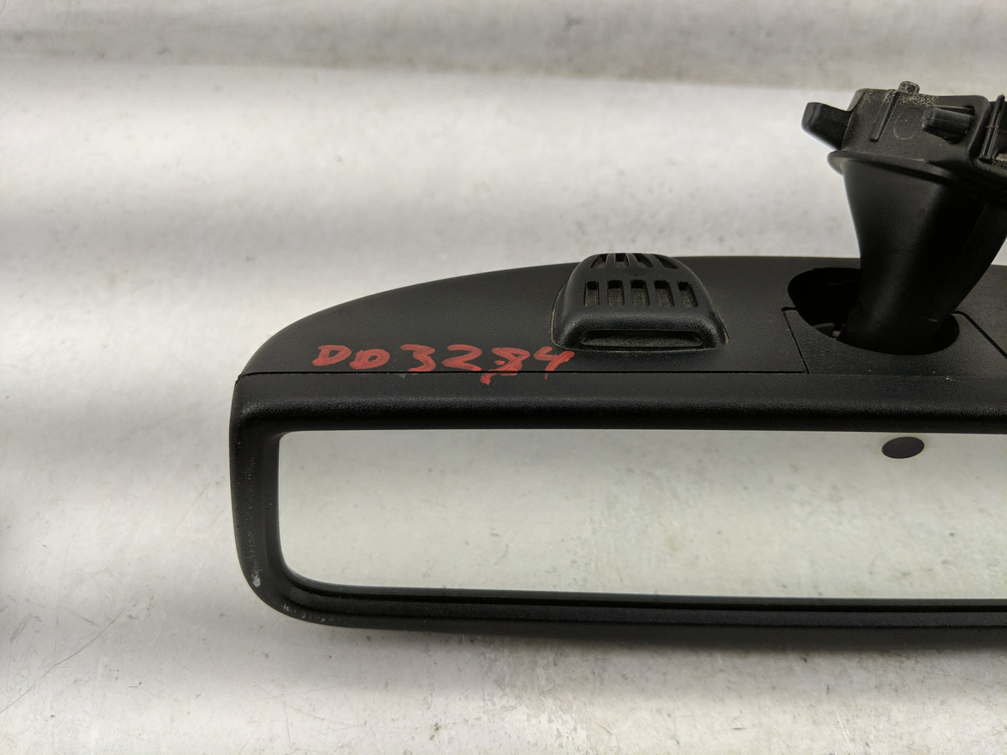 2007-2018 Volkswagen Jetta Interior Rear View Mirror Replacement OEM P/N:905-2863 Fits OEM Used Auto Parts - Oemusedautopart