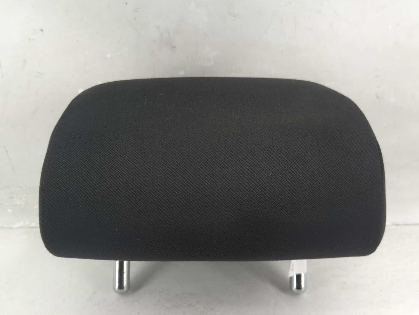2012 Volkswagen Jetta Headrest Head Rest Rear Center Seat Fits OEM Used Auto Parts - Oemusedautoparts1.com